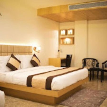Hotel Aditya Residency Bhopal Ngoại thất bức ảnh